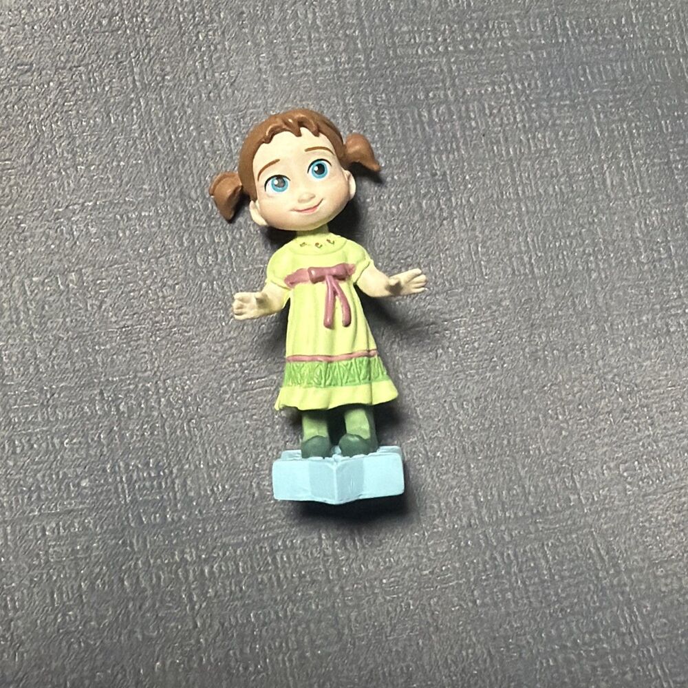DISNEY YOUNG PRINCESS ANNA MINIATURE 1.75” FIGURE (DIS815)